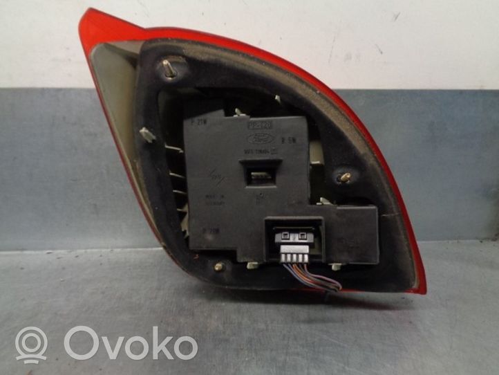 Ford Fiesta Lampa tylna 96FG13N004AB