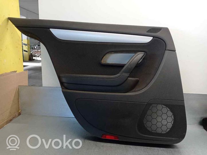 Volkswagen PASSAT CC Rivestimento del pannello della portiera posteriore 3C8867211AQ