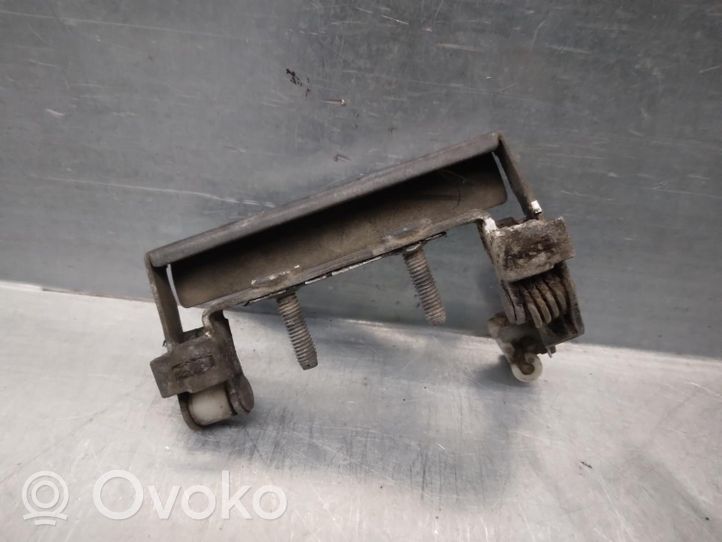 KIA Pregio Maniglia esterna/staffa per portiera di carico K999400600