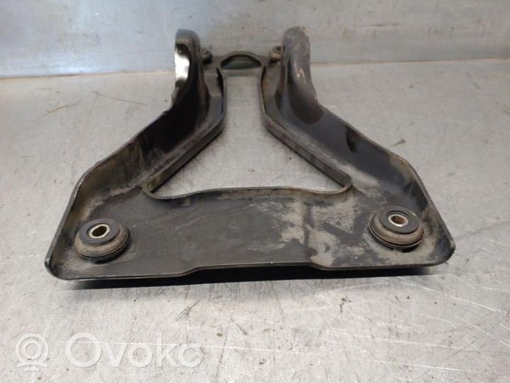 KIA Pregio Supporto di montaggio del motore 0K76K39380