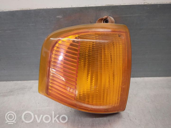 Ford Orion Lampa przednia 6136488
