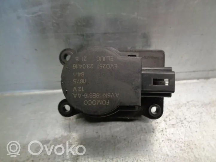 Ford Focus Commande de chauffage et clim AV6N19E616AA