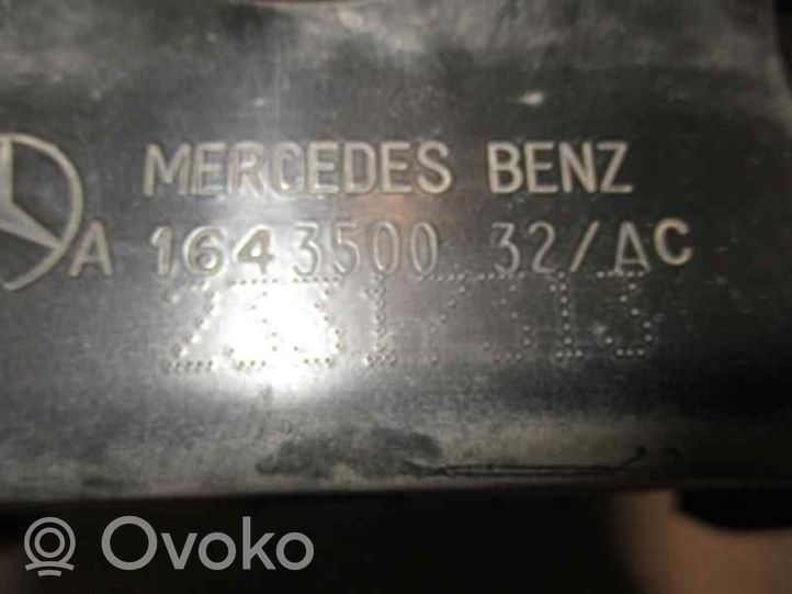 Mercedes-Benz ML W164 Sottotelaio posteriore A1643500132