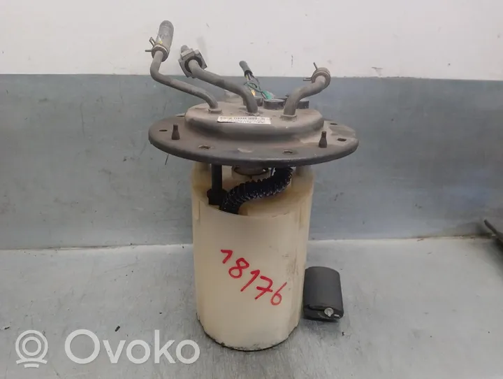 Hyundai Trajet Pompe à carburant 311103A001