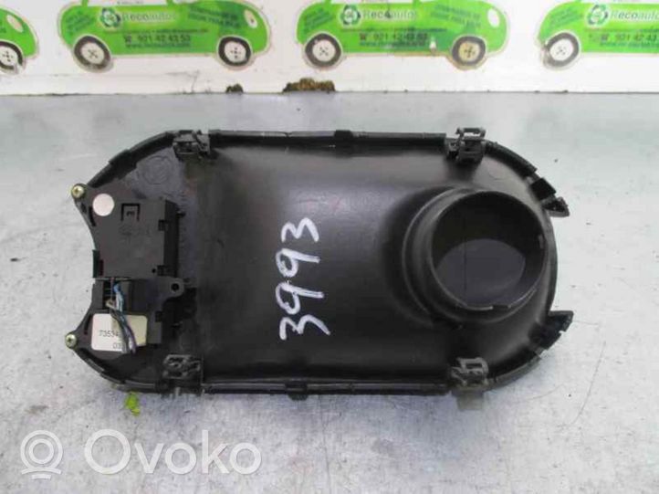 Lancia Ypsilon Muut kytkimet/nupit/vaihtimet 735342538