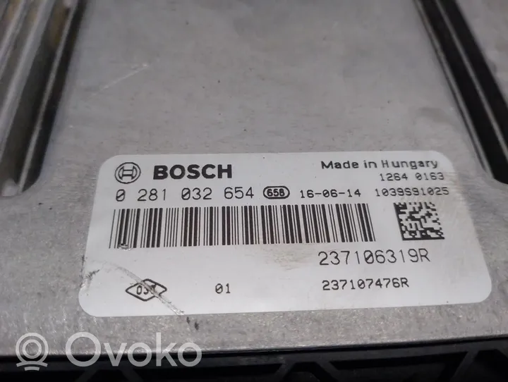 Renault Clio IV Sterownik / Moduł ECU 237106319R