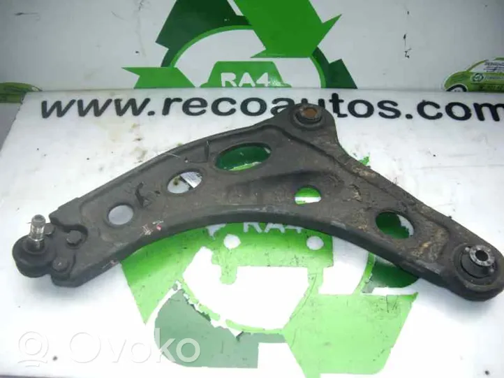 Renault Trafic I Triangle bras de suspension inférieur avant 545058162R