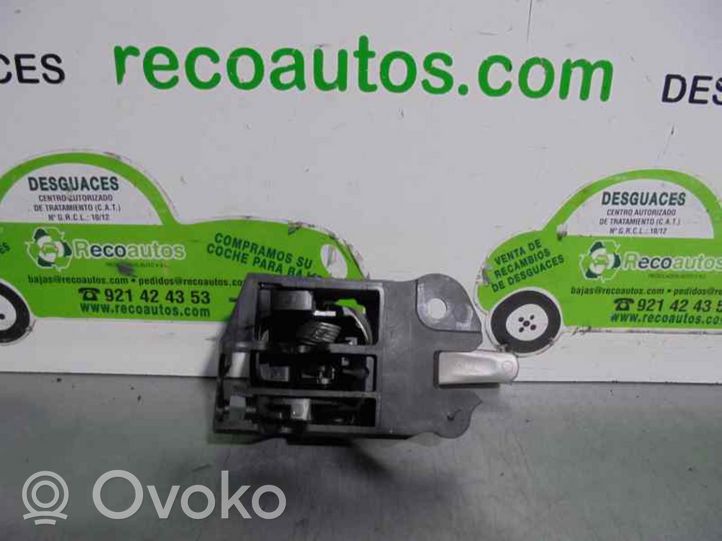 Toyota Auris E210 Maniglia interna per portiera posteriore 