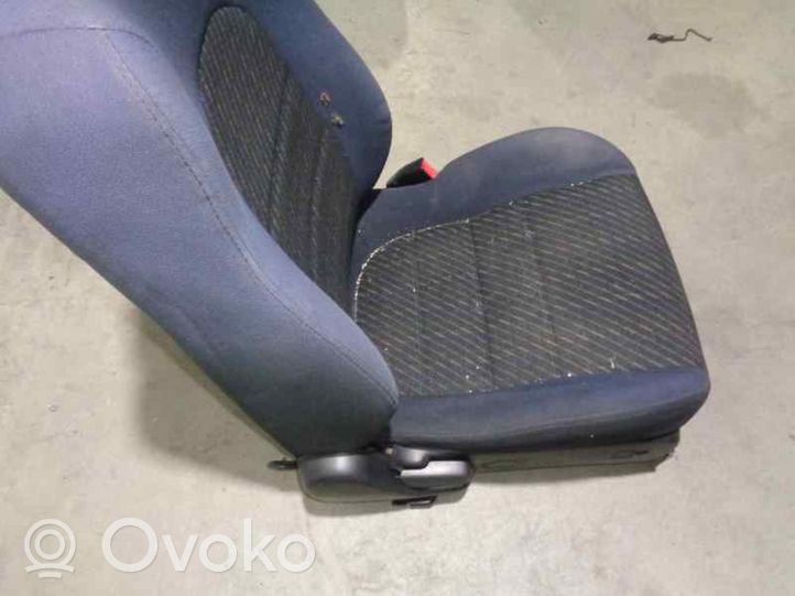 Mazda MX-3 Priekinė keleivio sėdynė 