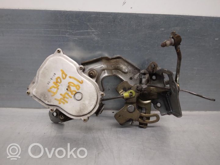 Suzuki Vitara (ET/TA) Loquet de verrouillage de hayon 8317057B00