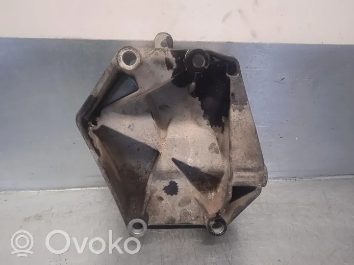 Alfa Romeo 159 Generator/alternator bracket 255187675