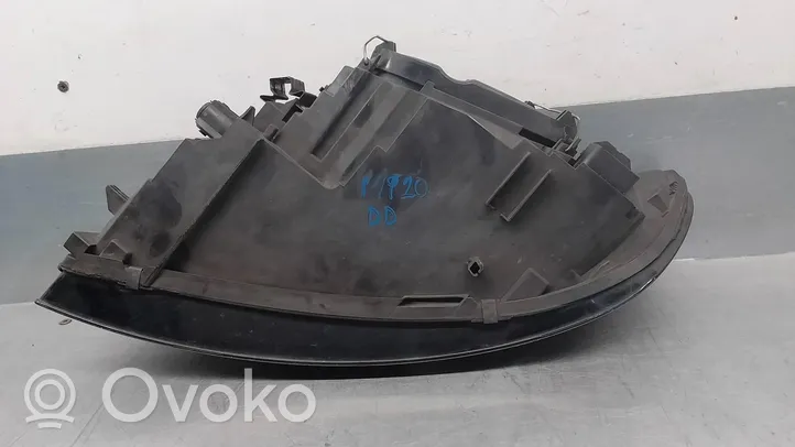 Volvo C30 Phare frontale 30657169