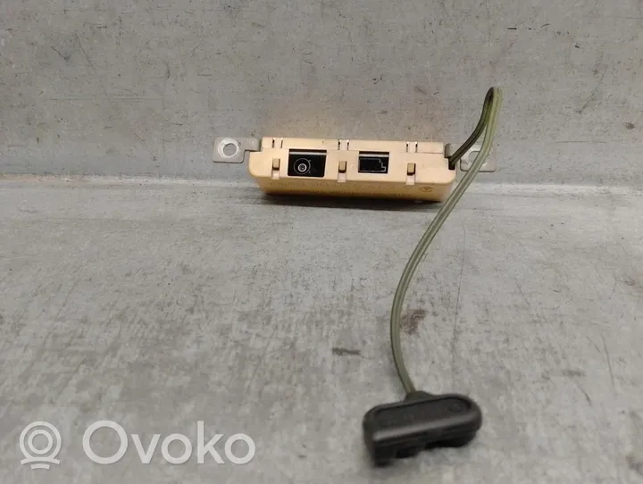 Mercedes-Benz Vito Viano W639 Antenne radio A6398200089