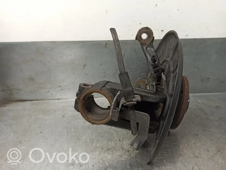 Volkswagen Scirocco Fusée d'essieu de moyeu de la roue avant 1K0407255AA