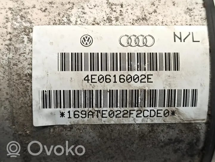 Audi A8 S8 D3 4E Takaiskunvaimennin kierrejousella 4E0616002E