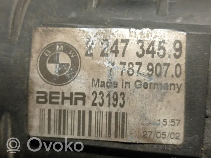 BMW 5 E39 Radiatore di raffreddamento 17112247345