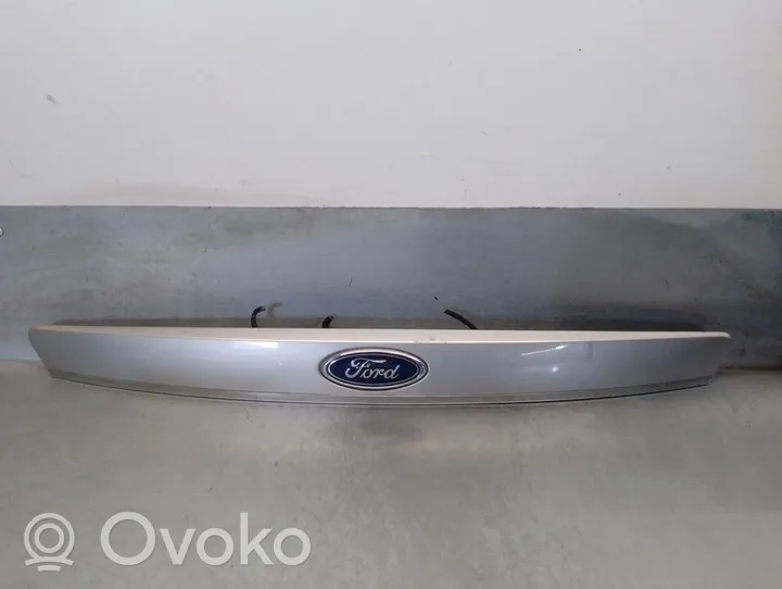 Ford Mondeo Mk III Tailgate trunk handle 3S71F43400AC