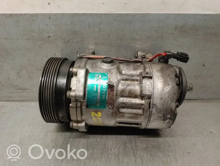 Volkswagen Golf III Compressore aria condizionata (A/C) (pompa) 1H0820803D