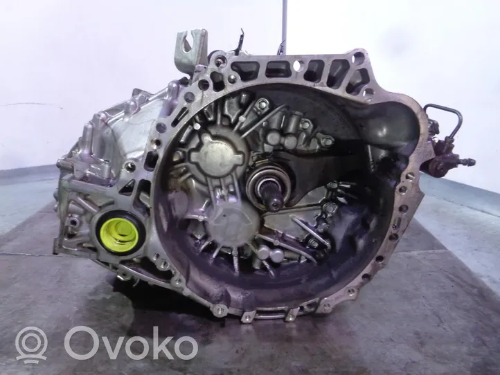 Toyota Avensis T250 Mechaninė 5 pavarų dėžė A5609034