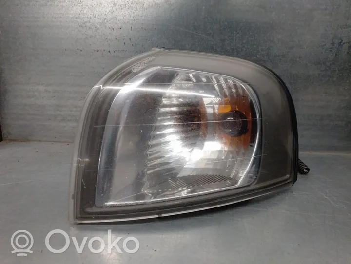 Volvo S80 Lampa przednia 89004375