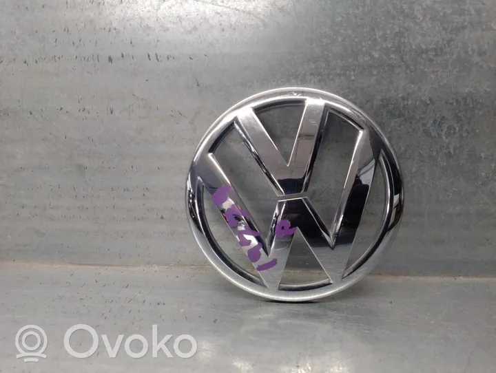 Volkswagen PASSAT B7 Manufacturer badge logo/emblem 5M0853630B