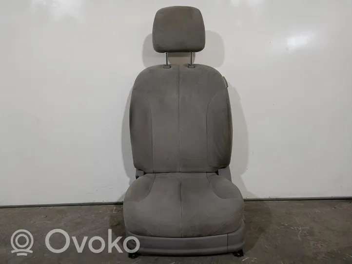 KIA Magentis Priekinė vairuotojo sėdynė 881052G320818