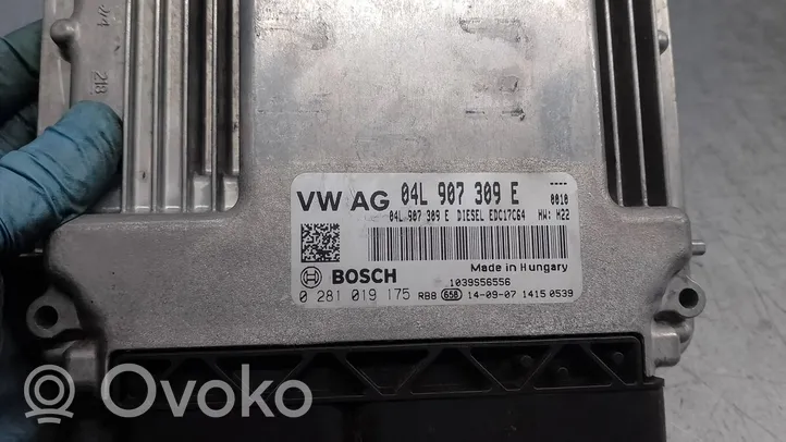 Volkswagen Golf Sportsvan Sterownik / Moduł ECU 04L907309E