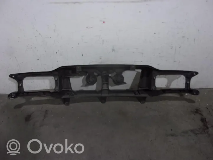 Volvo S70  V70  V70 XC Support de radiateur sur cadre face avant 9151650