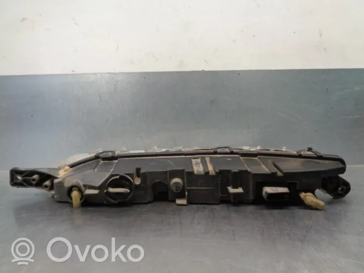 Citroen C4 II Picasso Priekšējais lukturis 9822653680