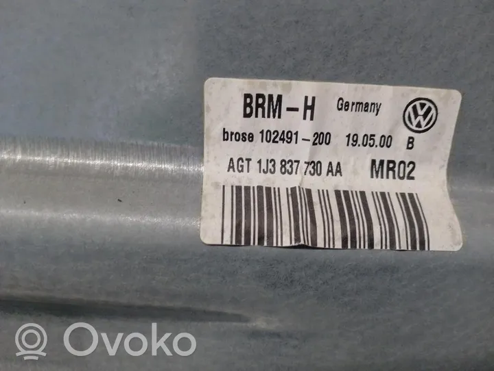 Volkswagen Golf IV Alzacristalli elettrico della portiera anteriore 1J3837730AA