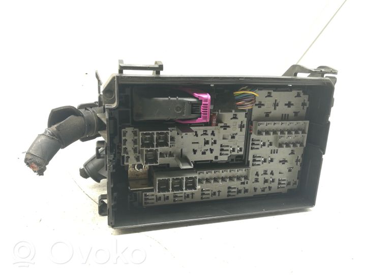 Opel Corsa D Module de fusibles 