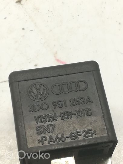 Audi A6 Allroad C5 Other relay 