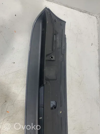 BMW X5 E53 Spoiler tylnej szyby klapy bagażnika 