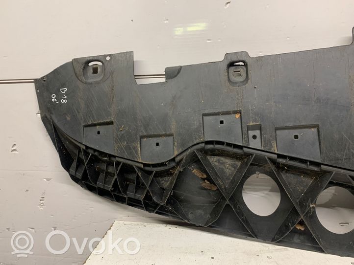 Mercedes-Benz B W245 Front bumper skid plate/under tray 