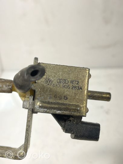 Audi A6 S6 C5 4B Solenoīda vārsts 437906283A