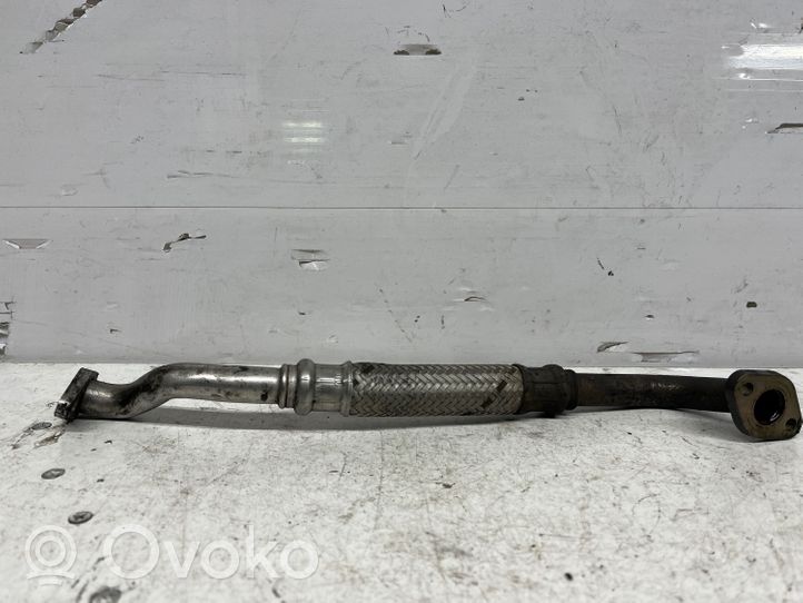 Audi A4 S4 B7 8E 8H Tubo flessibile mandata olio del turbocompressore turbo 06B145735A