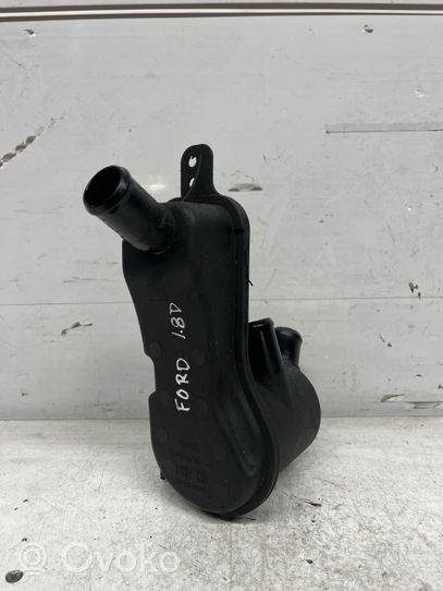 Ford Focus Separatore dello sfiato dell’olio 6G9Q6A785