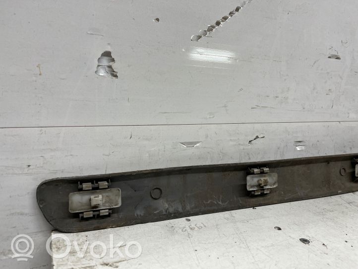 Mercedes-Benz Vito Viano W638 Etuoven lista (muoto) A6386983132