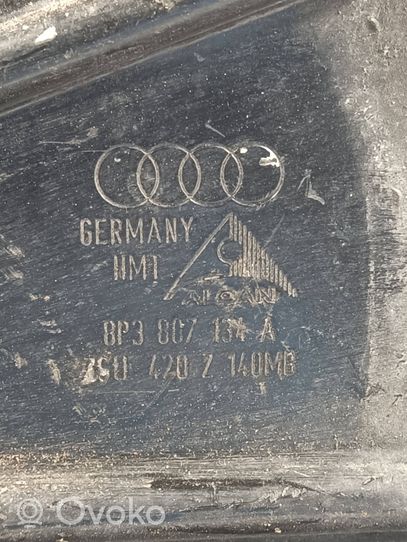 Audi A3 S3 8P Etupuskurin törmäysvoiman vaimennin 8P3807134A