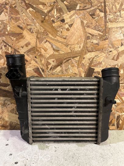 Audi A4 S4 B7 8E 8H Canale guida dell’aria dell’intercooler 8E0145805AA