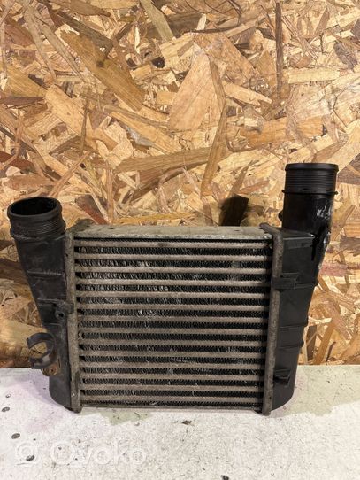 Audi A4 S4 B7 8E 8H Canale guida dell’aria dell’intercooler 8E0145805AA