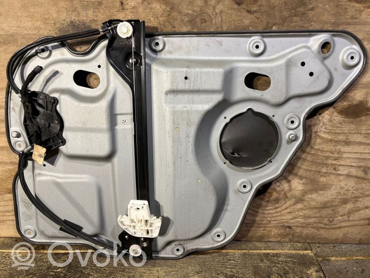 Volkswagen Touran I Takaoven manuaalinen ikkunan nostin 1T0839461L