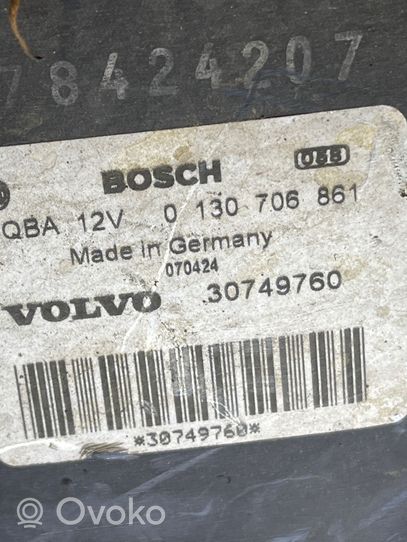 Volvo S60 Elektryczny wentylator chłodnicy 30749760