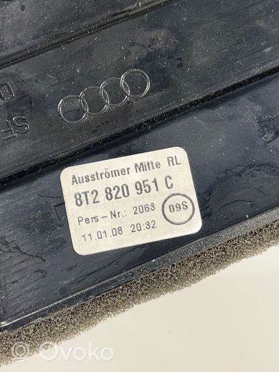 Audi A5 8T 8F Kojelaudan keskiosan tuuletussuuttimen ritilä 8T2820951C