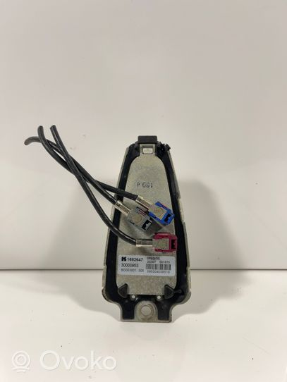 BMW X5 E70 Antenne GPS 1682647