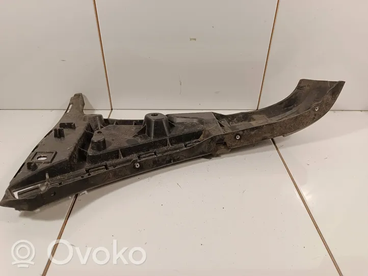 Volvo XC90 Front bumper mounting bracket 30698128