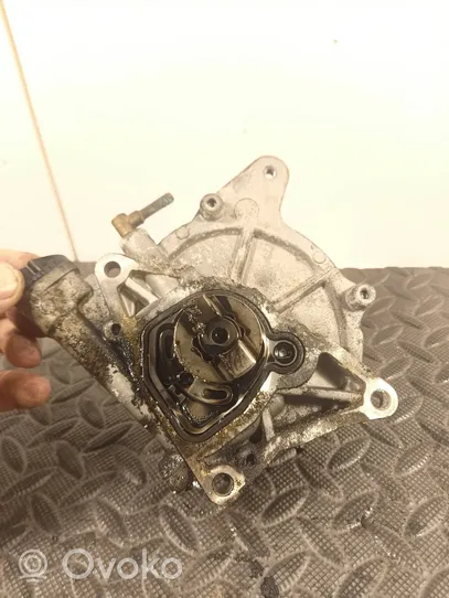 Hyundai Santa Fe Vacuum pump 288102F000