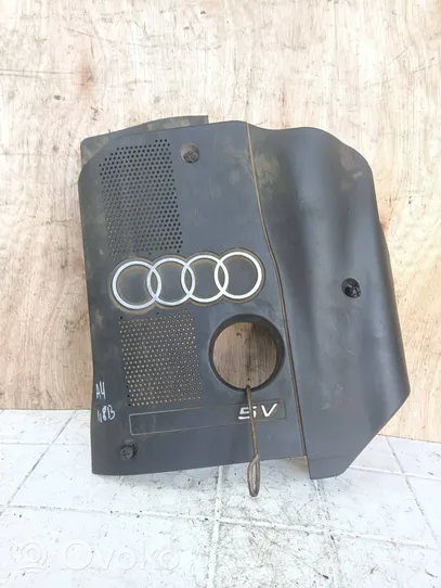 Audi A4 S4 B5 8D Couvercle cache moteur 058103724Q