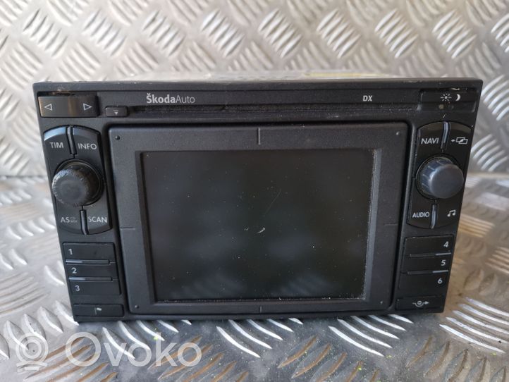 Skoda Octavia Mk1 (1U) Unité principale radio / CD / DVD / GPS 1U0035191A