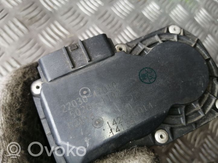 Toyota Yaris Droselinė sklendė 2203047010